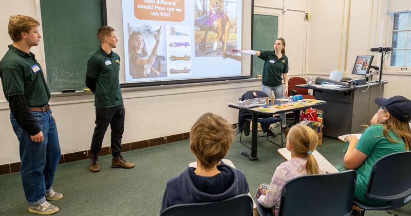 STEM ambassadors teach a group of K-12 Students