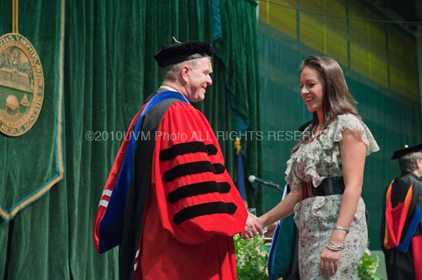 20101218_DecGrad-206
