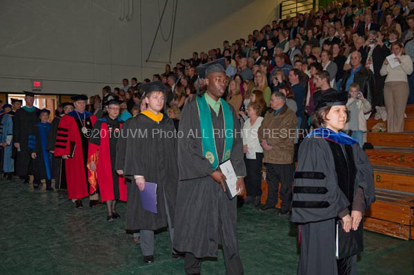 20101218_DecGrad-3