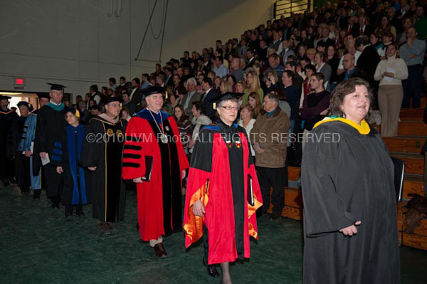 20101218_DecGrad-5
