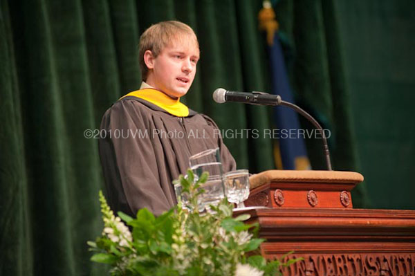 20101218_DecGrad-52
