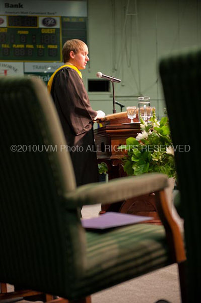 20101218_DecGrad-55