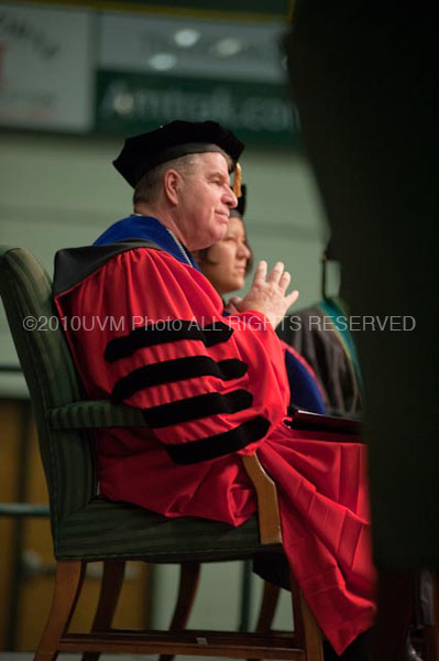 20101218_DecGrad-74