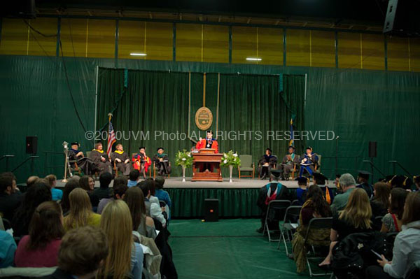 20101218_DecGrad-87