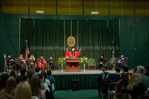 20101218_DecGrad-88