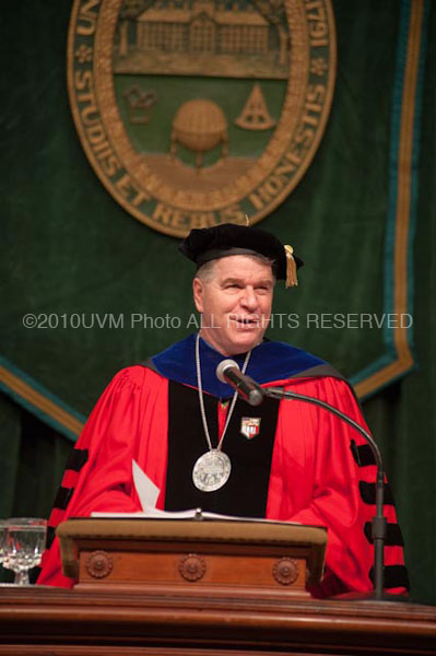 20101218_DecGrad-94