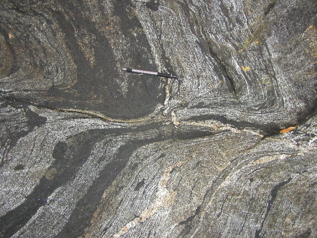 Closeup of dextral shear zone