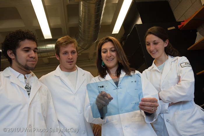 20100512_CNHS-216-2