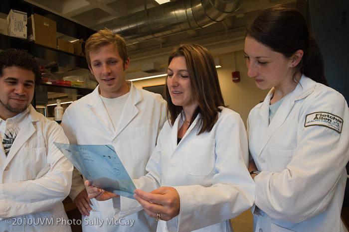 20100512_CNHS-222-2