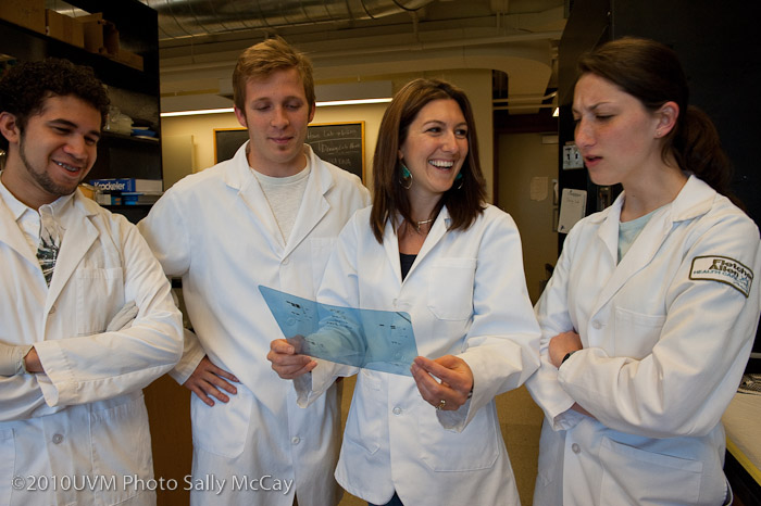 20100512_CNHS-226-2