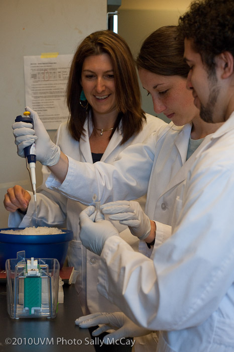 20100512_CNHS-245-2