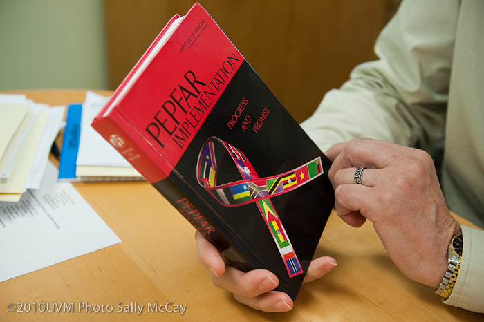 20100512_CNHS-305-2