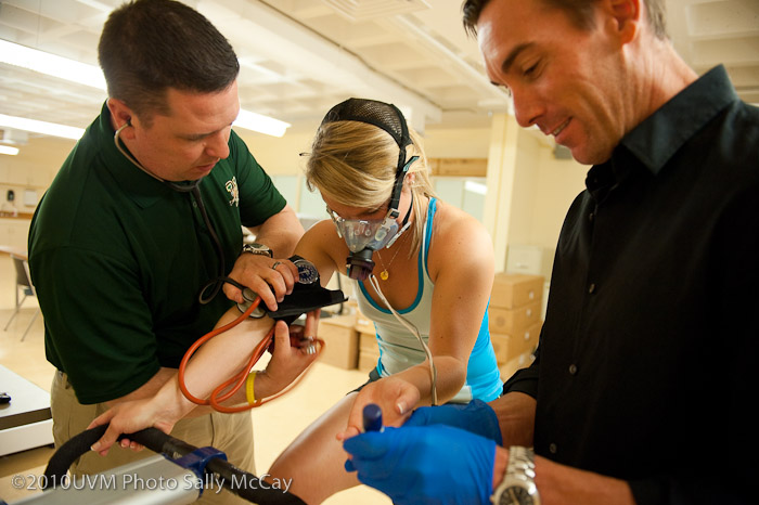 20100512_CNHS-410-2
