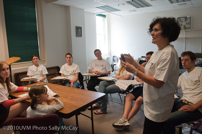 20100512_CNHS-873
