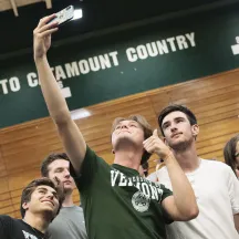 UVM students taking a selfie