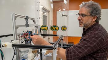 CREATE faculty member Luis Duffault Espinosa shares student research in autonomous systems