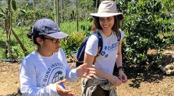 Natalia Aristizábal, 1st year trainee and Gund Graduate Fellow, collaborates with Tropical Agricultural Research and Higher Education Center quantifying ecosystem services and biodiversity conservation to benefit coffee production via bee pollination.