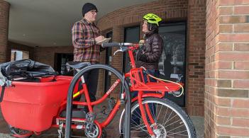 TRC researcher interviews cyclist about transportation habits