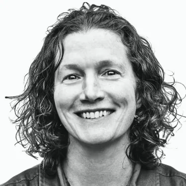 Ali Kenney headshot