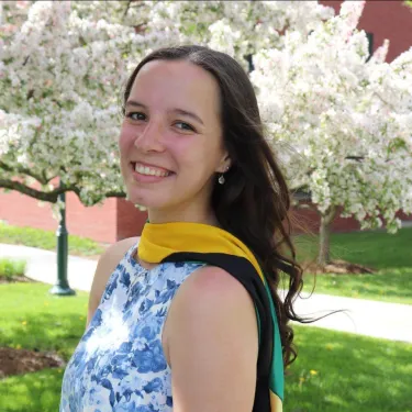 Sarah Kubinski headshot