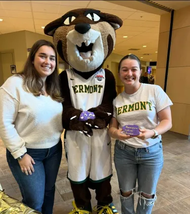 NSSLHA students with Rally Cat