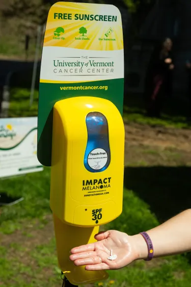 Sunscreen dispenser