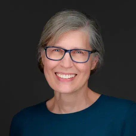 Stephanie Ratmeyer