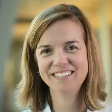 Kristen Pierce headshot