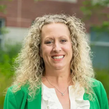 headshot of Stephanie Knific