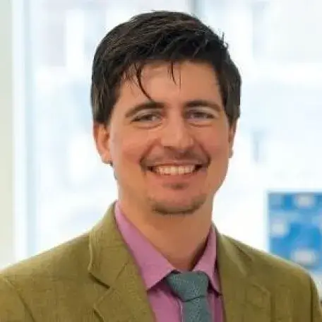 Mike Ruggiero headshot