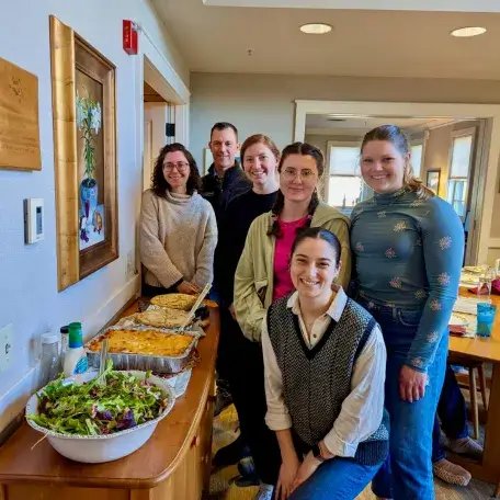 6 people from the Stumpff lab cooked dinner for cancer patients at Hope Lodge.