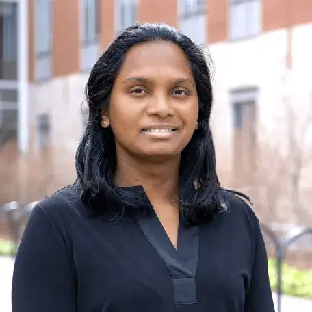 Headshot of Himali Kalanchige