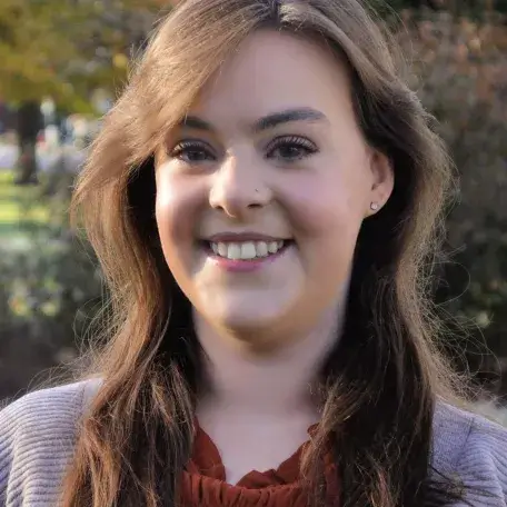 Headshot of Kirsten
