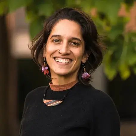 Lara de Macedo Monteiro