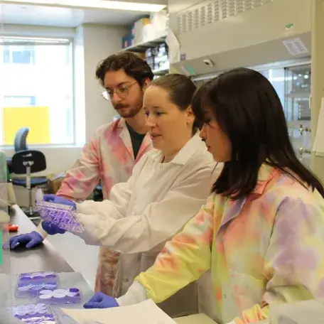 Emily Bruce instructing students