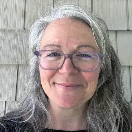 Julie Matranga headshot