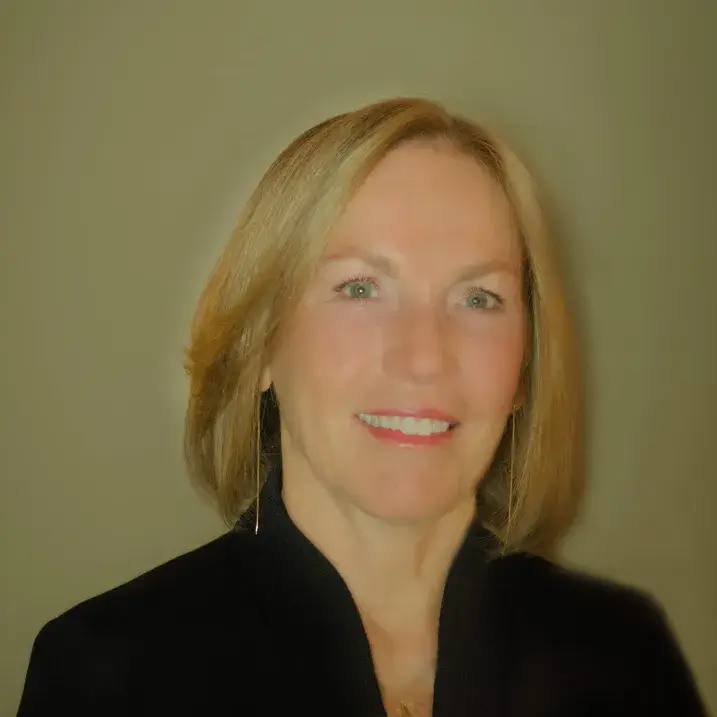 Headshot of Frances Carr