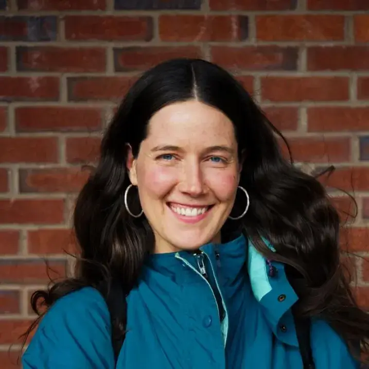 Lauren Akin headshot