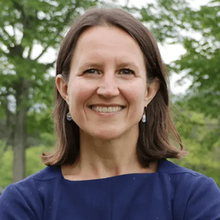 Elizabeth Palchak headshot