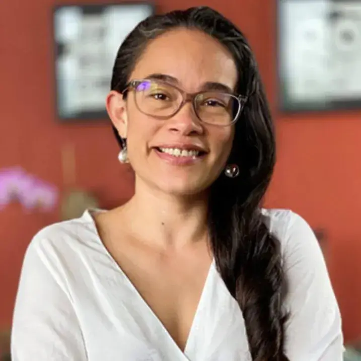 Alejandra Martínez-Salinas