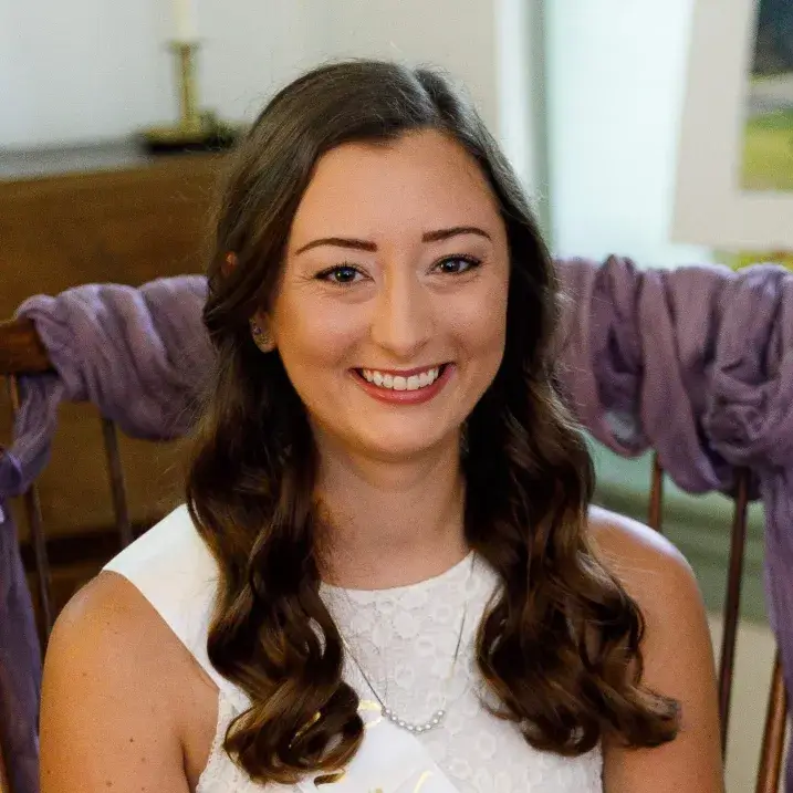 Headshot of Abby at home