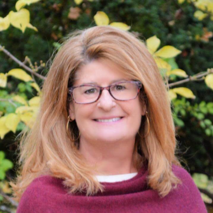 Headshot of Sue