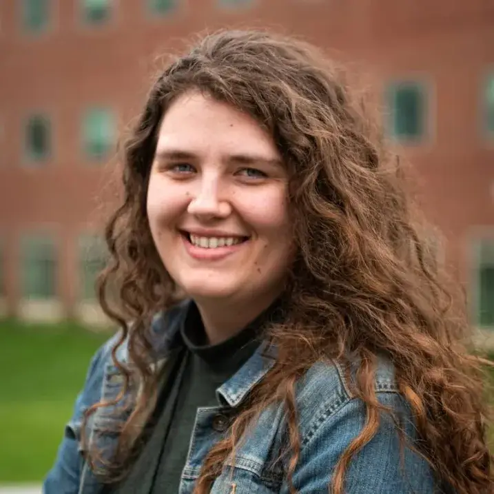 Maeve Naumann headshot