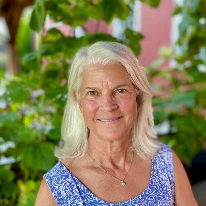Andrea Van Hoven
