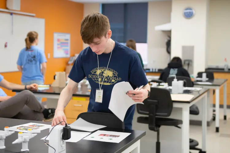 Essex High School Student competes in Science Olympiad event