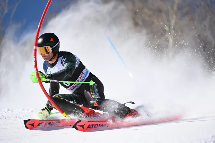 Joachim Lindstol skis the Slalom
