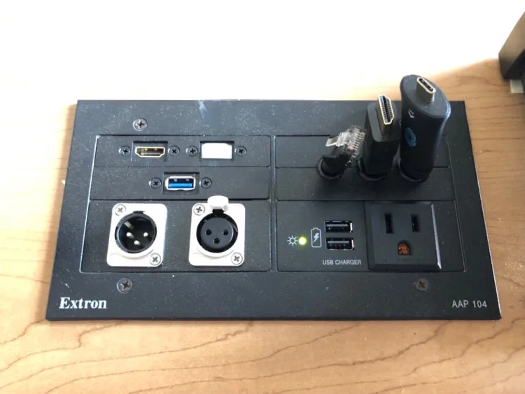Extron Architectural Adapter Plate (AAP) 104 Plate