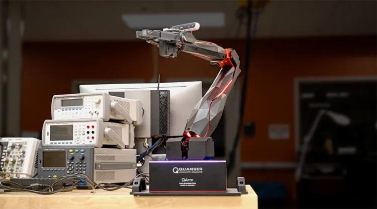 Robotic arm in UVM's autonomy lab