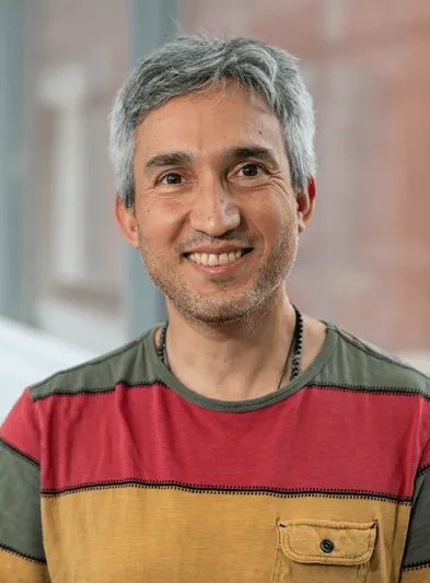 Ramiro Barrantes-Reynolds headshot 2022