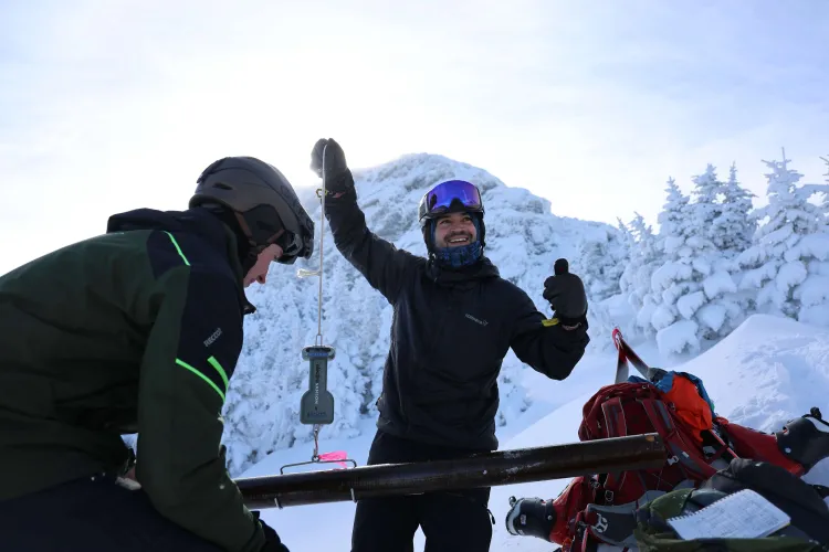 Measuring snow depth